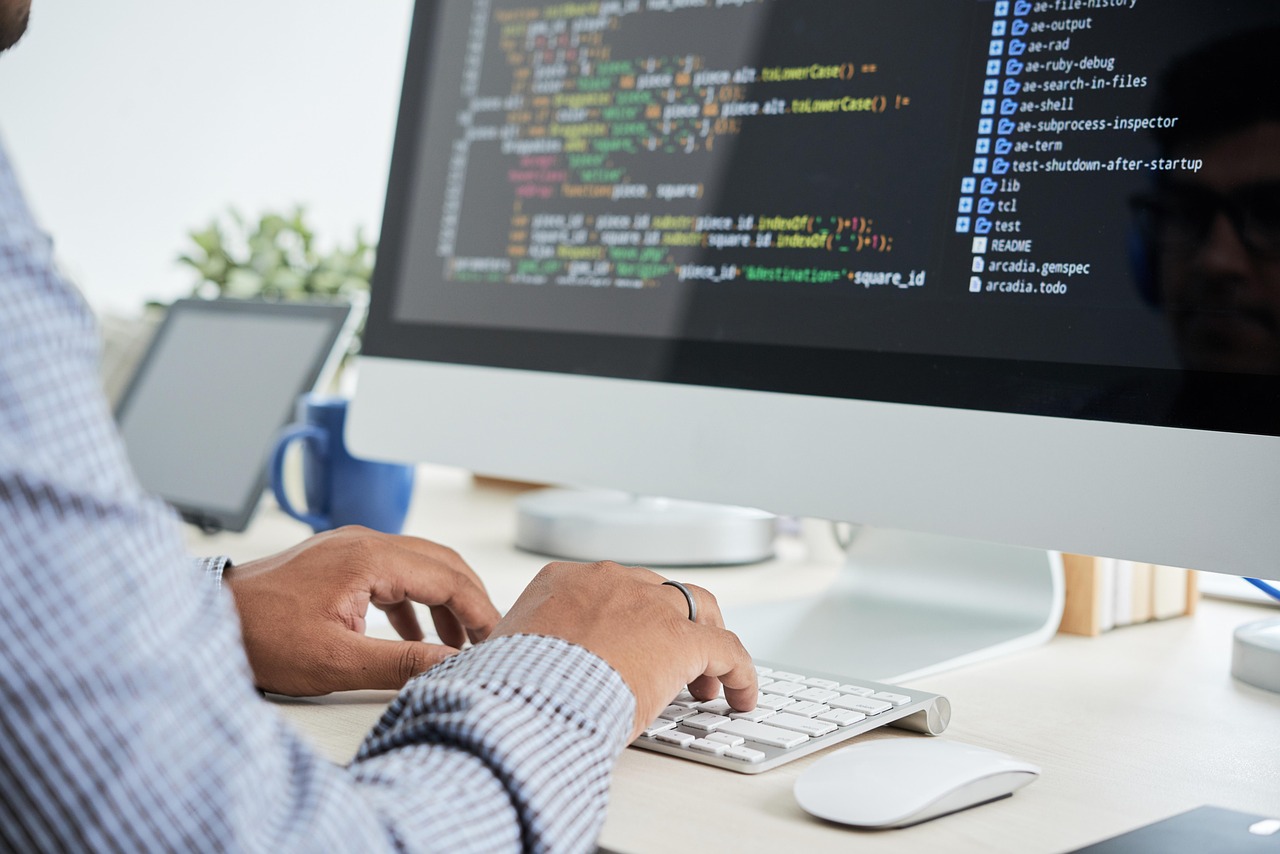 What Is a Staff Software Engineer? A Complete Guide